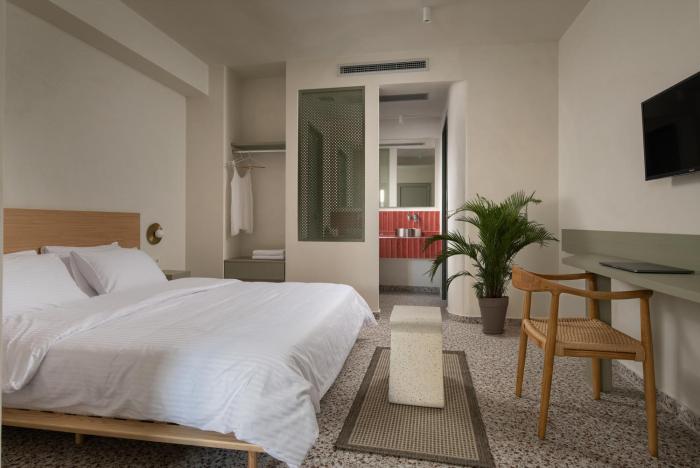 fos luxury suites