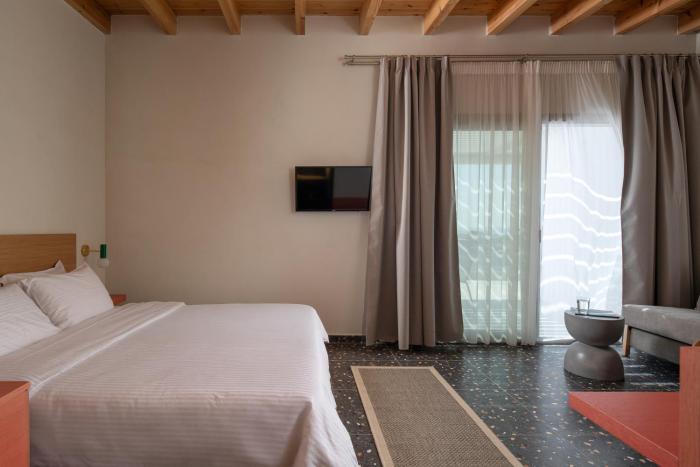 fos luxury suites