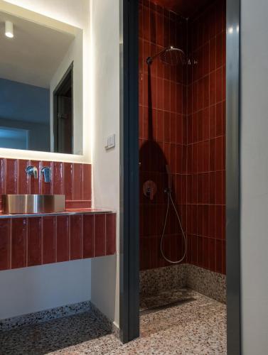 fos luxury suites