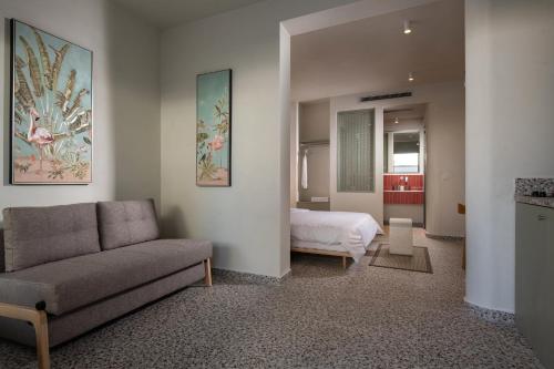 fos luxury suites