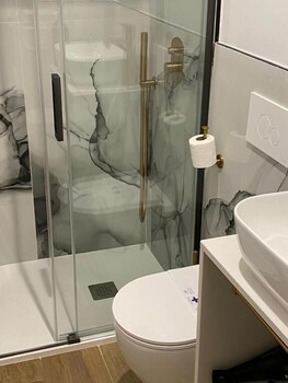 hostal ventura luxury
