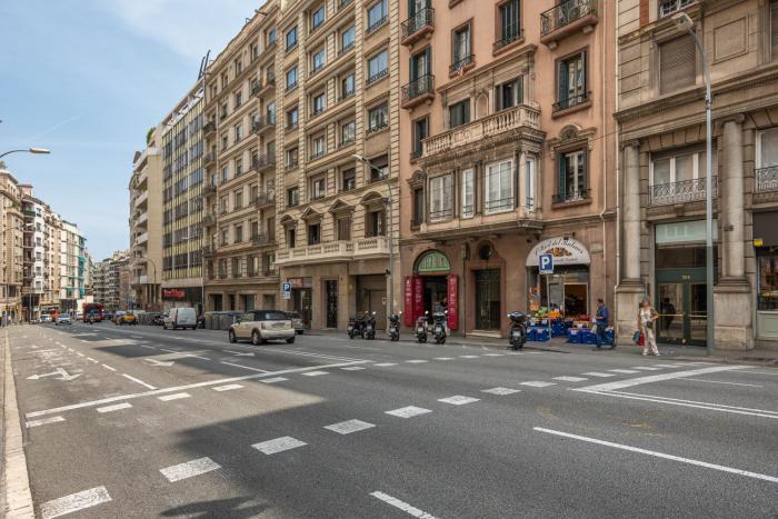 balmes apartment by olala homes