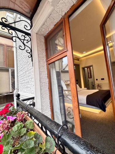 jm central boutique hotel