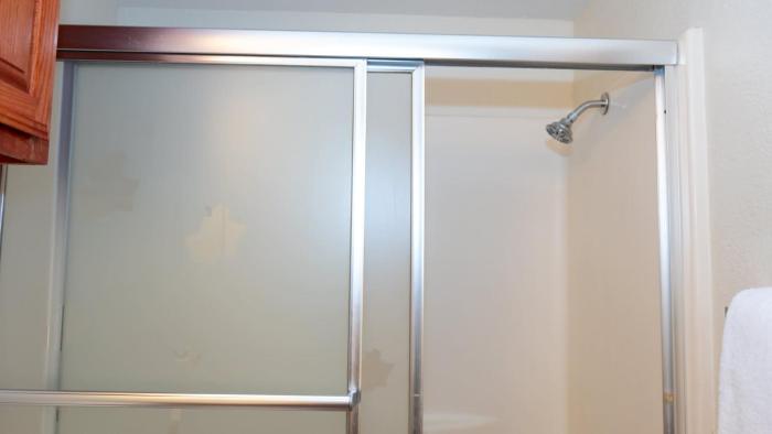 renovated 1st floor beach 250ft pool 2 bedroom apts