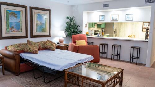 renovated 1st floor beach 250ft pool 2 bedroom apts