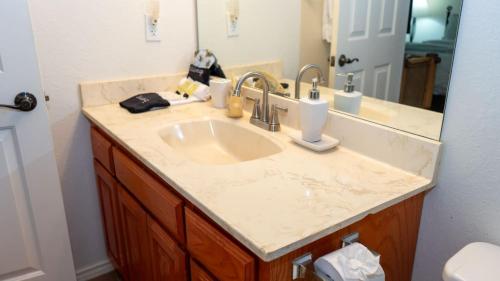 renovated 1st floor beach 250ft pool 2 bedroom apts