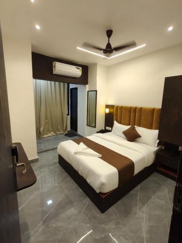 hotel regal gate