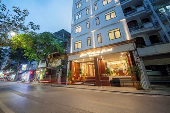 azen westlake hotel hanoi