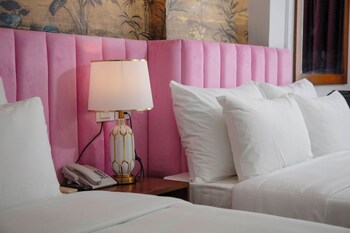 azen westlake hotel hanoi