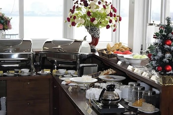 azen westlake hotel hanoi