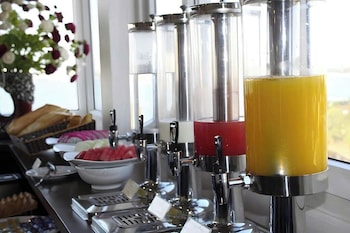 azen westlake hotel hanoi