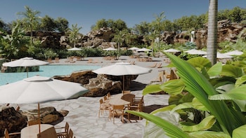 lopesan splash cove resort spa and casino all inclusive