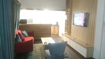 amazing grace hotel