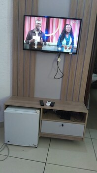amazing grace hotel