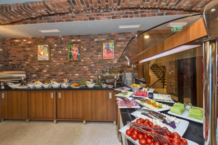 aprilis gold hotel special class