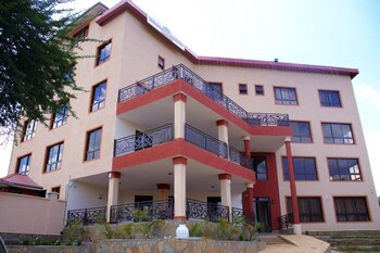 kambua resort kibwezi