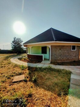 kambua resort kibwezi