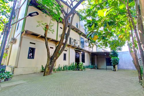 hotel o airport guesthouse