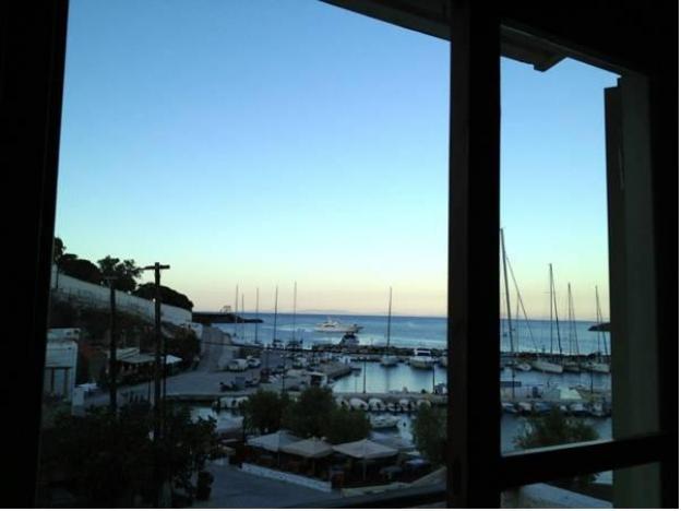 kythnos bay hotel