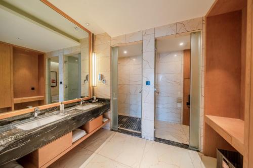 ssaw hotel guiyang beijing road guiyi subway station