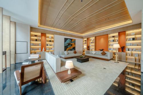ssaw hotel guiyang beijing road guiyi subway station