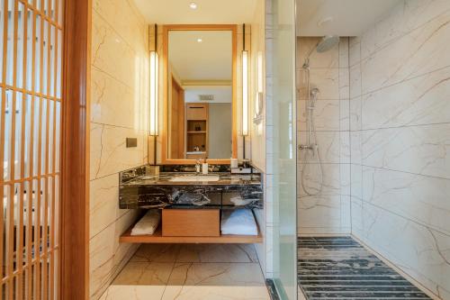 ssaw hotel guiyang beijing road guiyi subway station