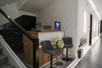 Rateel Apartment 2,,4 star