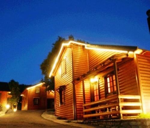 chalet likouresi village