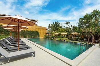 chaykha retreat phuket