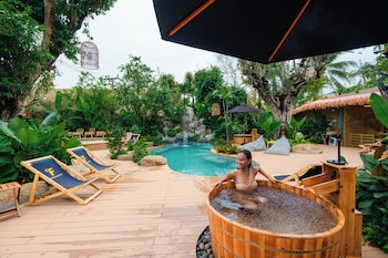 chaykha retreat phuket