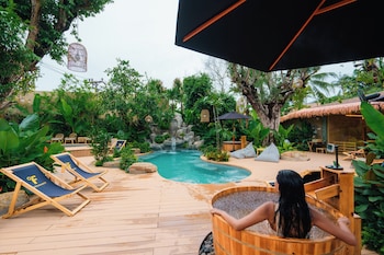 chaykha retreat phuket