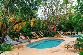 chaykha retreat phuket