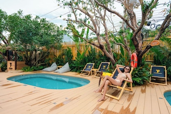chaykha retreat phuket