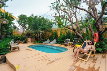 chaykha retreat phuket
