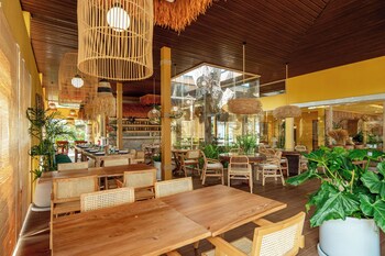 chaykha retreat phuket