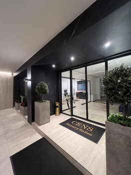 Cens Bronze Luxury Suites,,3 star