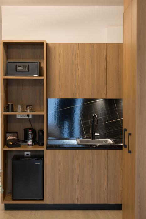 cens bronze luxury suites