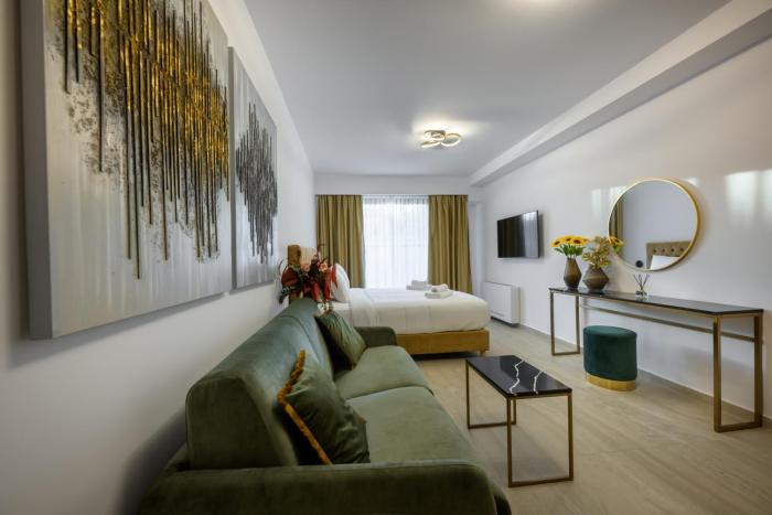cens bronze luxury suites