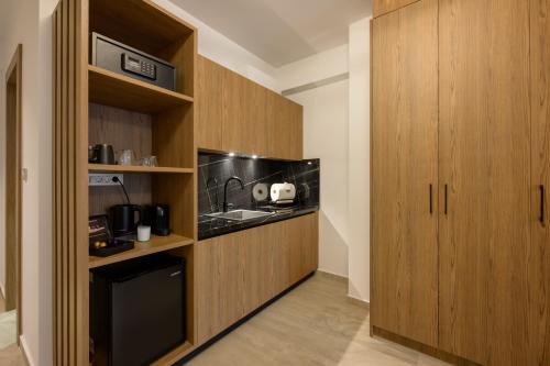 cens bronze luxury suites