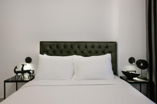 cens bronze luxury suites