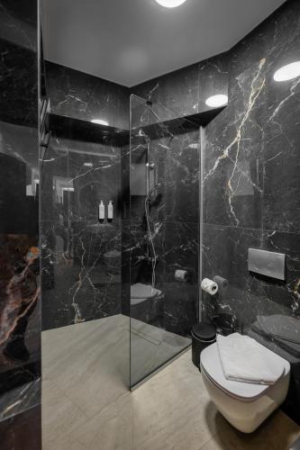 cens bronze luxury suites