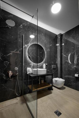 cens bronze luxury suites