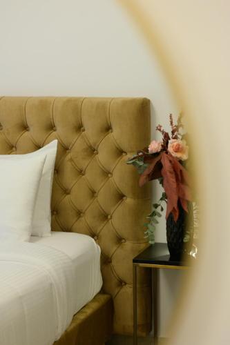 cens bronze luxury suites
