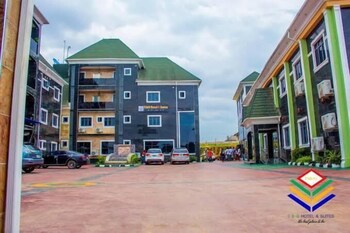 dandg hotels and suites