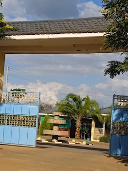 kelvian hotel wote