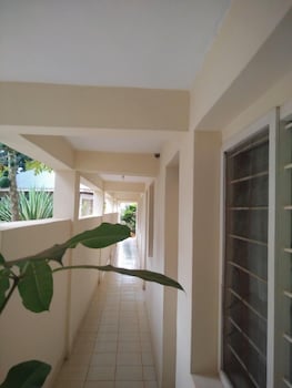 kelvian hotel wote
