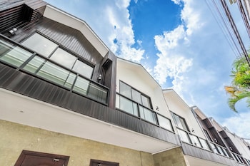ocean breeze berawa villa