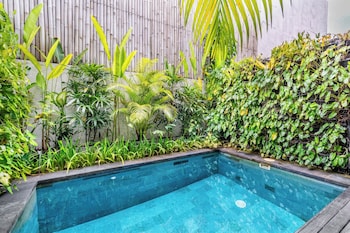 ocean breeze berawa villa