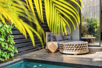 ocean breeze berawa villa