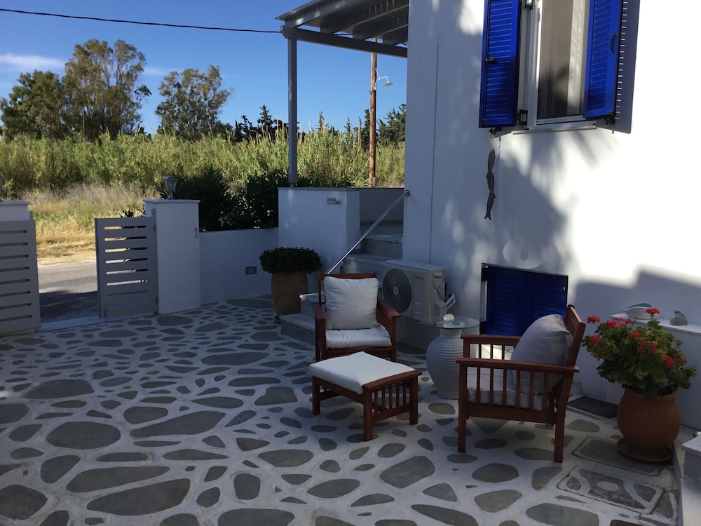 paros